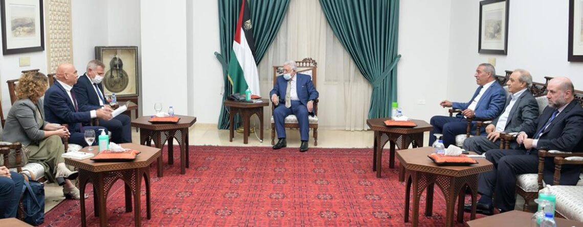 President Abbas receives in Ramallah three Israeli lawmakers