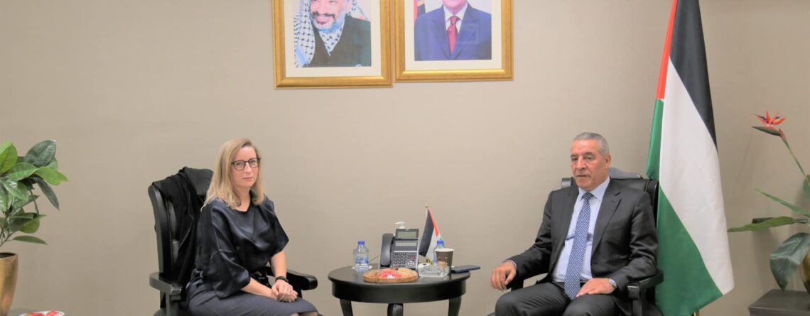 minister hussein alsheikh met with Robin Wettlaufer